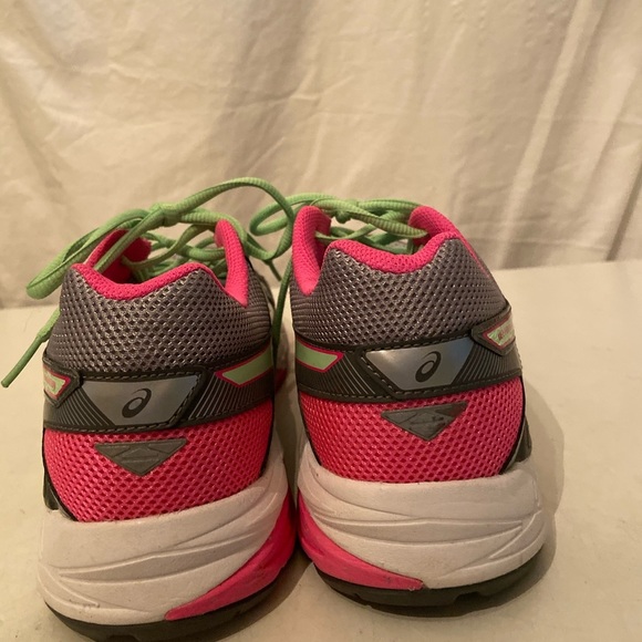 ASICS women’s sneakers size US 9 - Picture 3 of 5